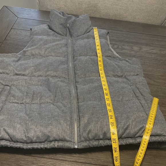 Old Navy Grey Puffer Full Zipper Vest | Size XL | Grey | Unisex - Picture 4 of 12